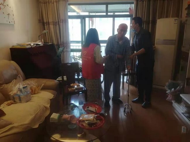 【我為群眾辦實事】我院走訪高齡腦?；颊?，中醫(yī)藥制劑暖人心(圖3)