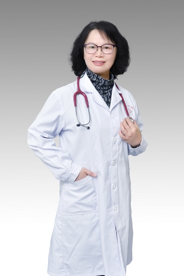 【首屆蕪湖市最美科技工作者】 發(fā)人民心聲 做醫(yī)學(xué)科研 以自身中醫(yī)之所學(xué) 為百姓鋪健康前行之路——記急診內(nèi)科、老年病科主任張榮珍(圖4)