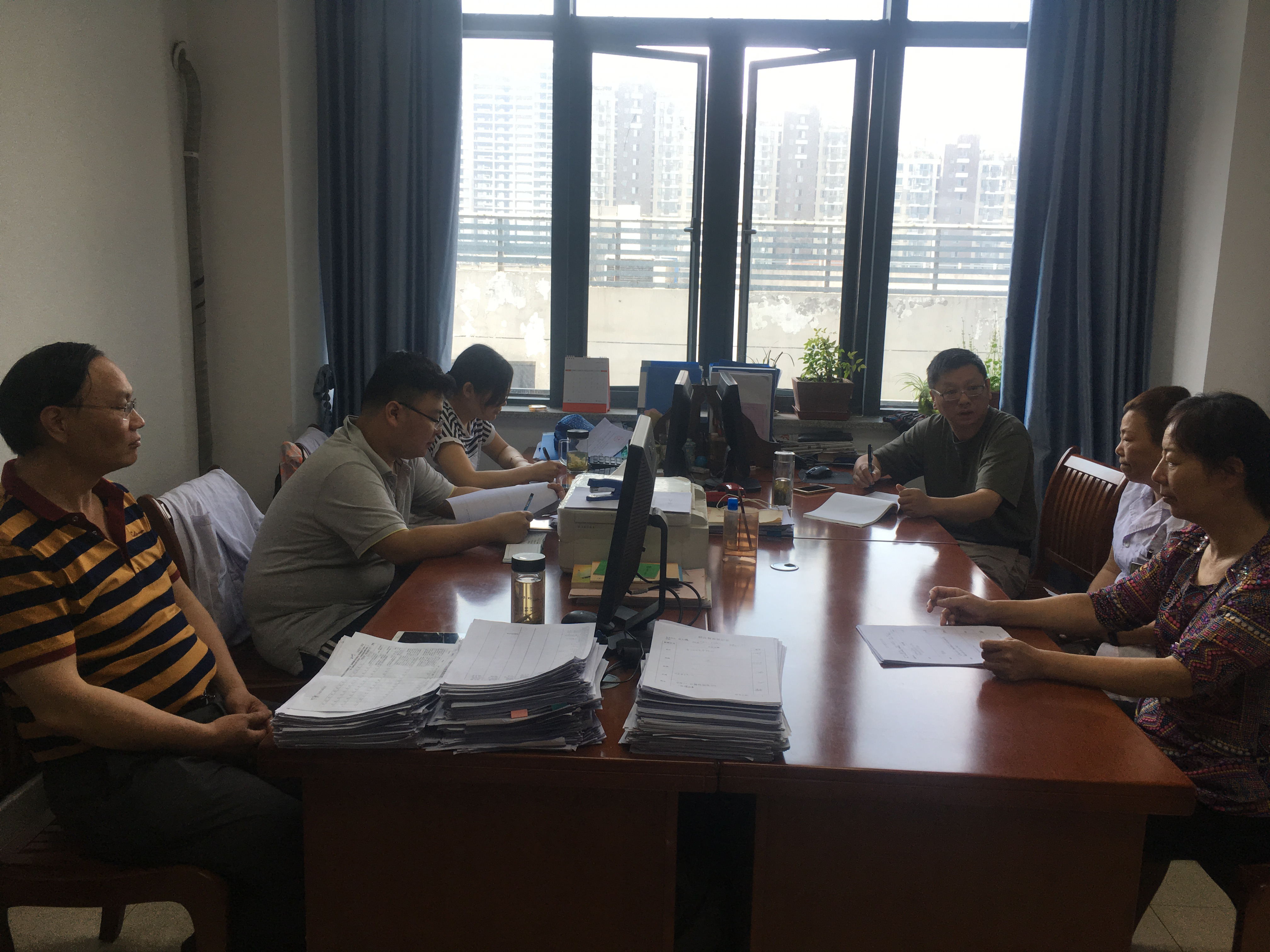 我院各科室學習貫徹預防職務犯罪文件內(nèi)容 迅速傳達動員部署會精神(圖4)