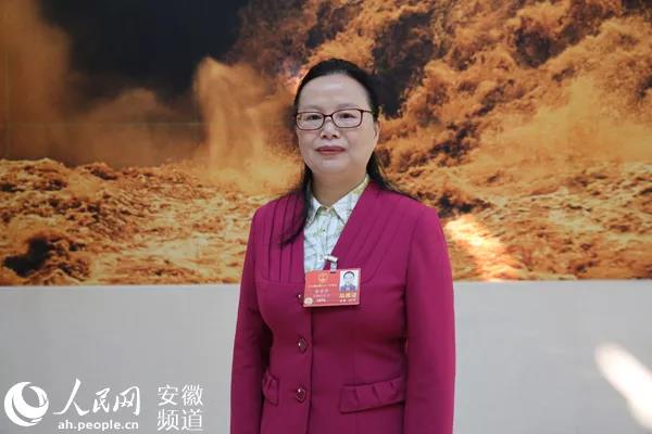 全國人大代表張榮珍：中醫(yī)也能治療急危重癥 應(yīng)加強研究應(yīng)用(圖1)