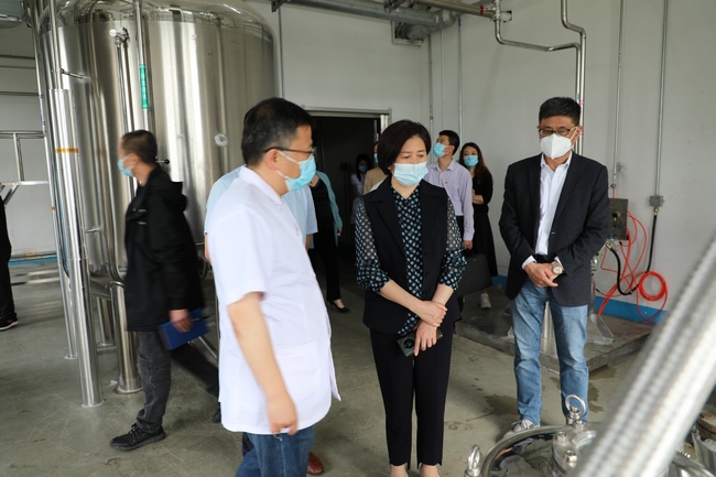 市政府副市長丁百靜一行來我院調(diào)研指導公立醫(yī)院改革與高質(zhì)量發(fā)展工作(圖4)